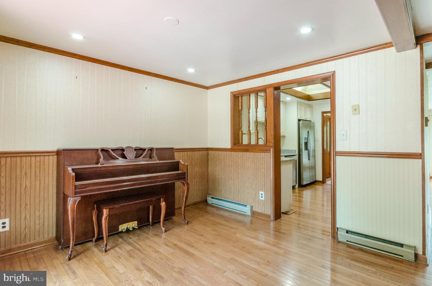 887 Woodbury Dr Property Photo 40