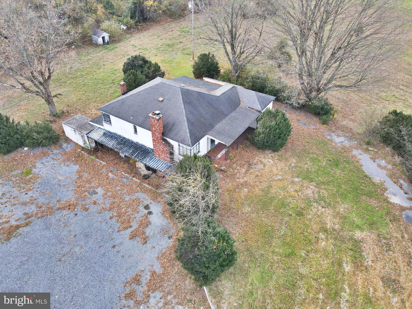7174 Martinsburg Pike Property Photo 6