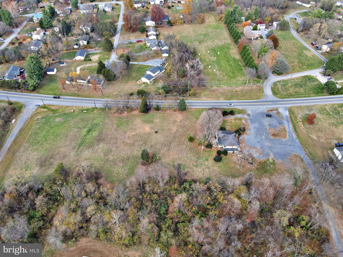 7174 Martinsburg Pike Property Photo 7