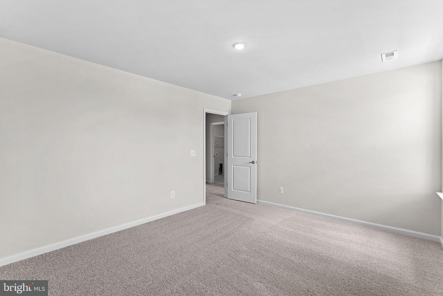 80 Freeman St Property Photo 50