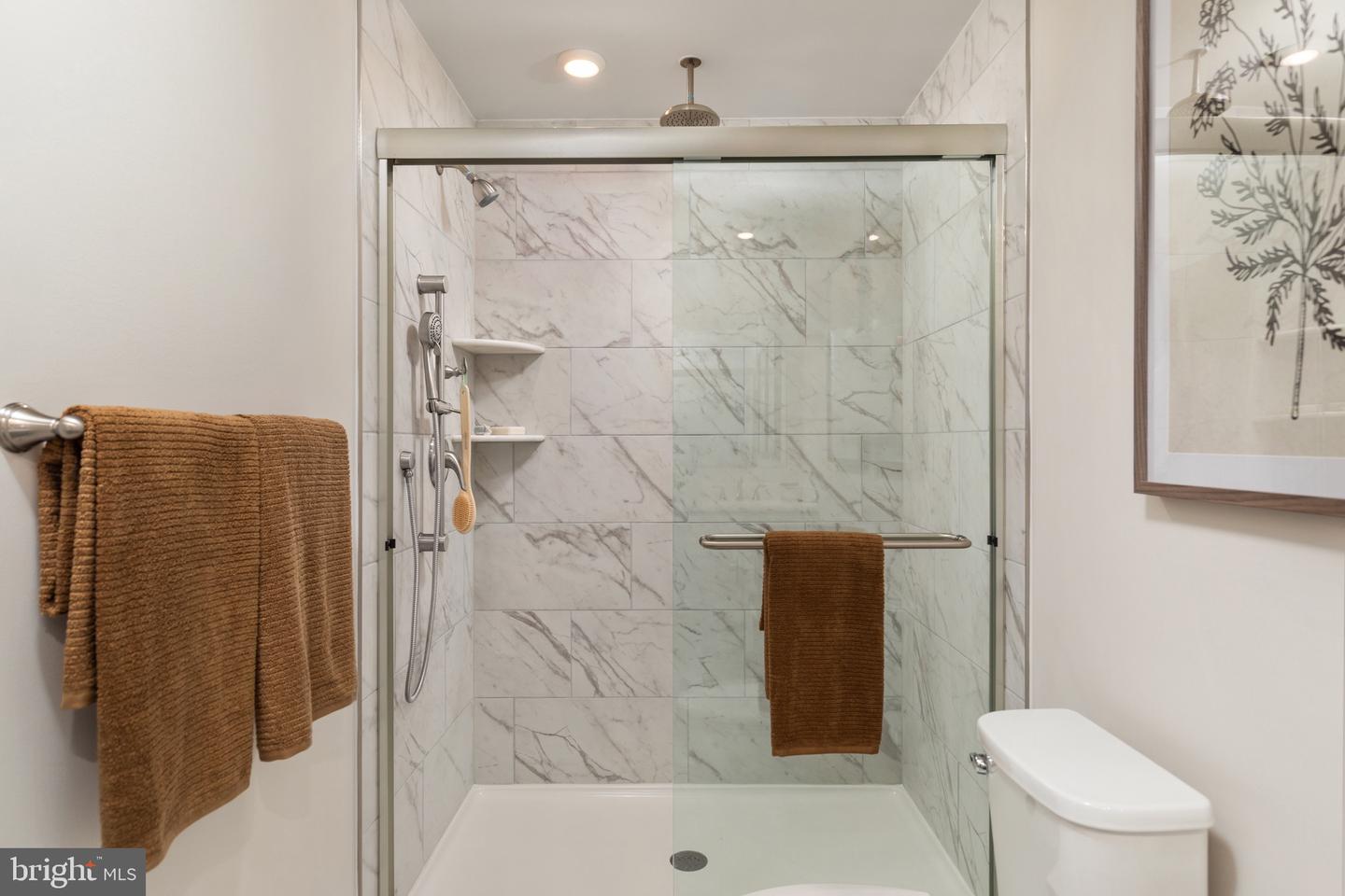 90 Thorton Ave Property Photo 15