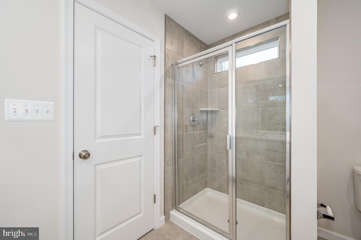 191 National St Property Photo 50