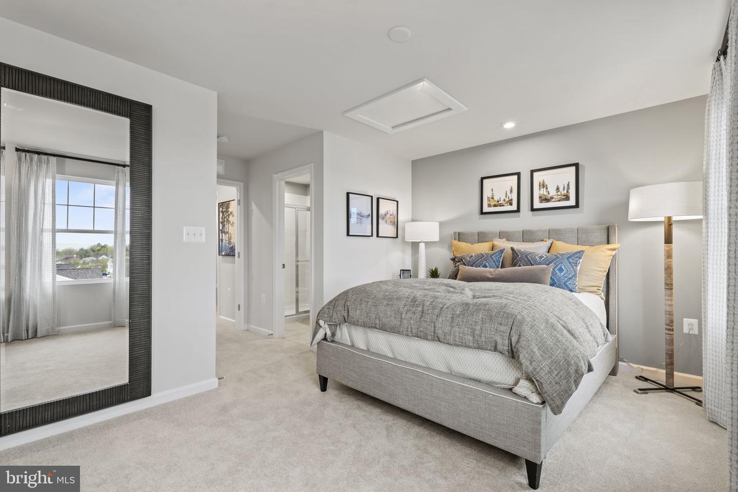 36 Democracy Mews #474 Property Photo 15