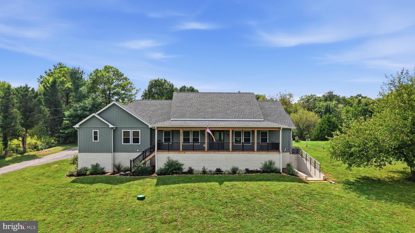 295 King Lear Dr Property Photo 2