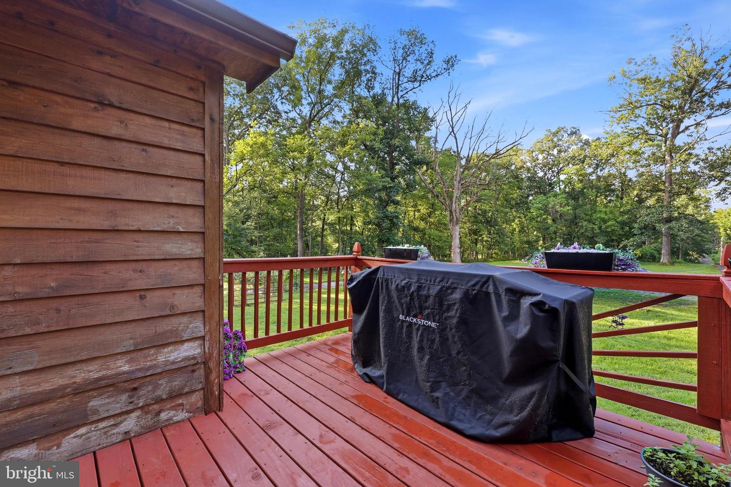 139 Dawn Ln Property Photo 5