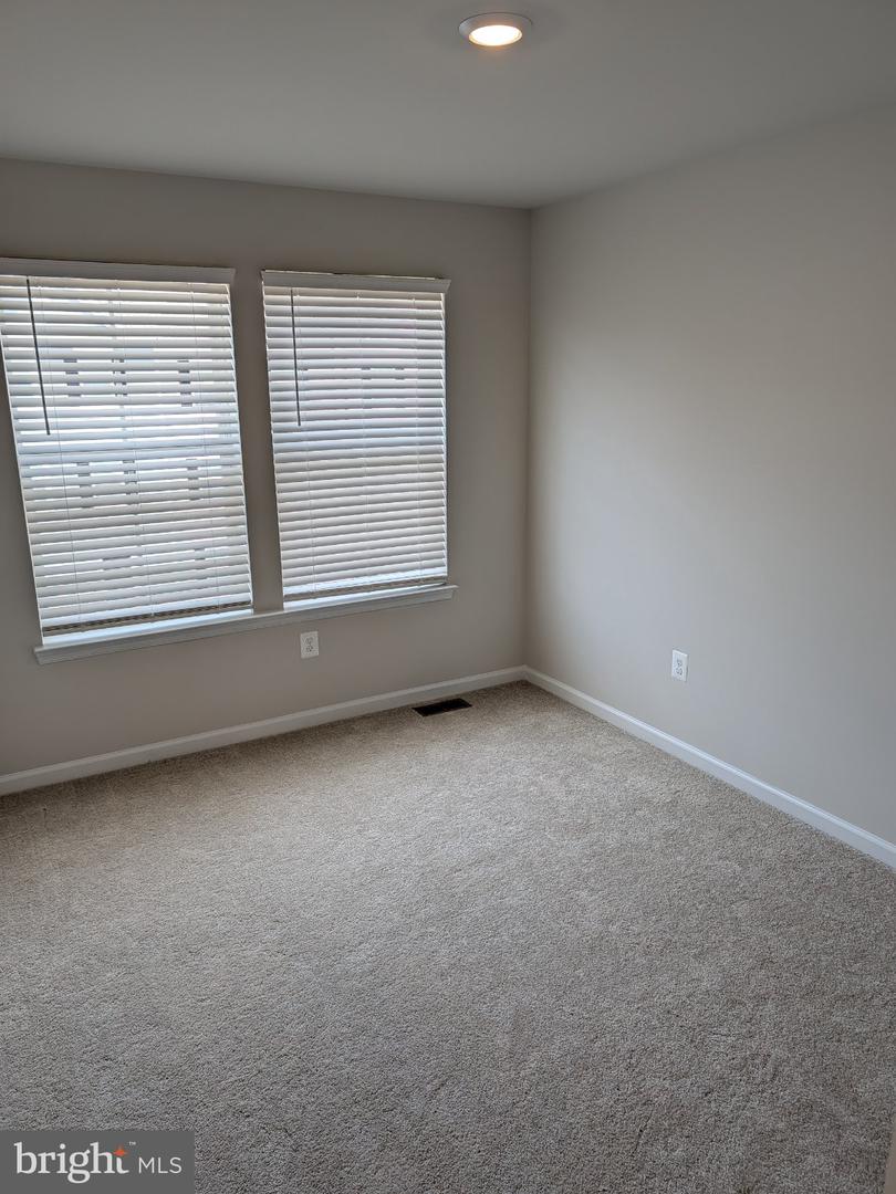 266 Swan Field Ave Property Photo 21