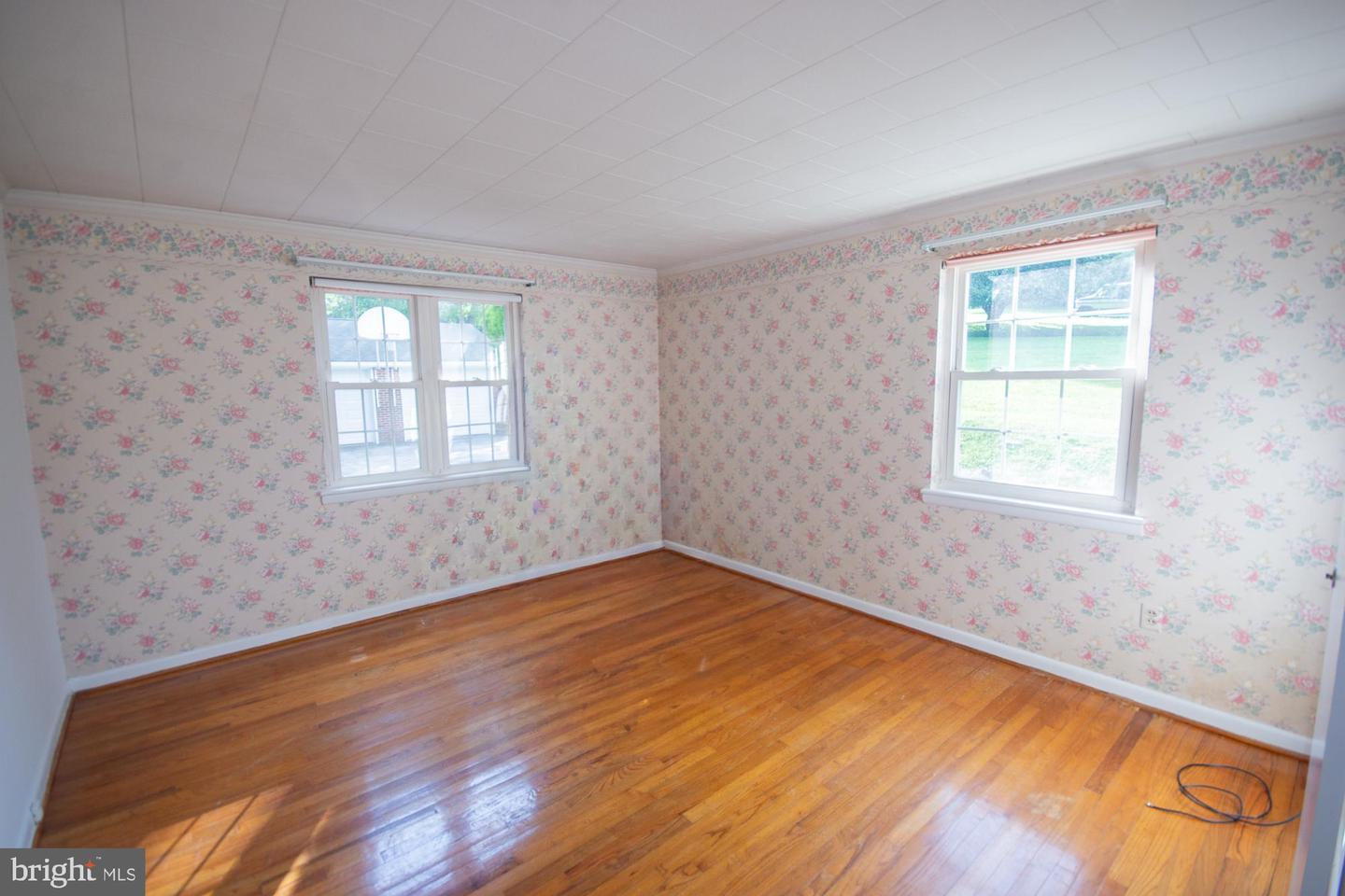 183 Elm St Property Photo 24