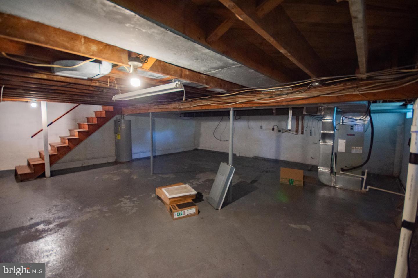 183 Elm St Property Photo 34