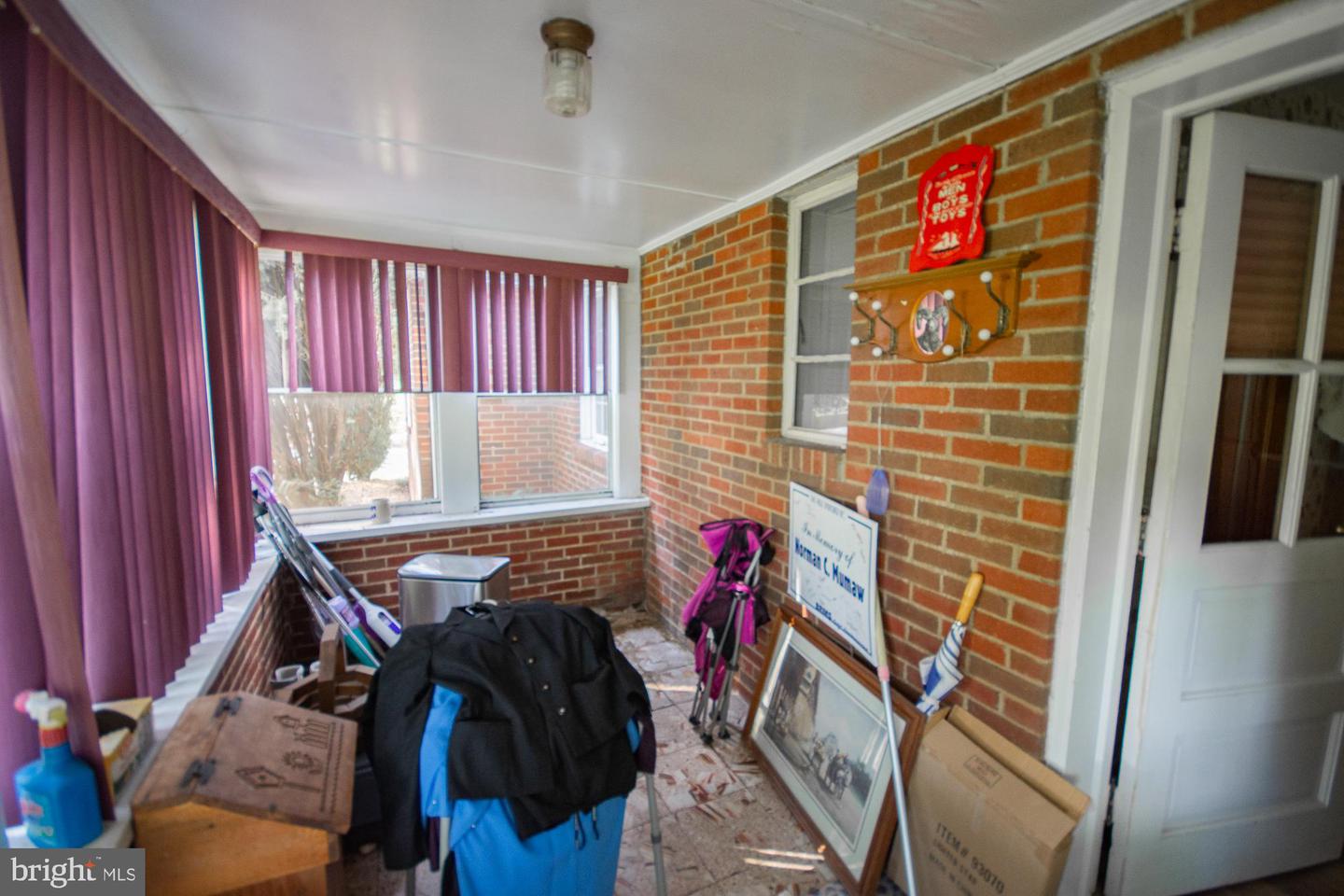 183 Elm St Property Photo 35