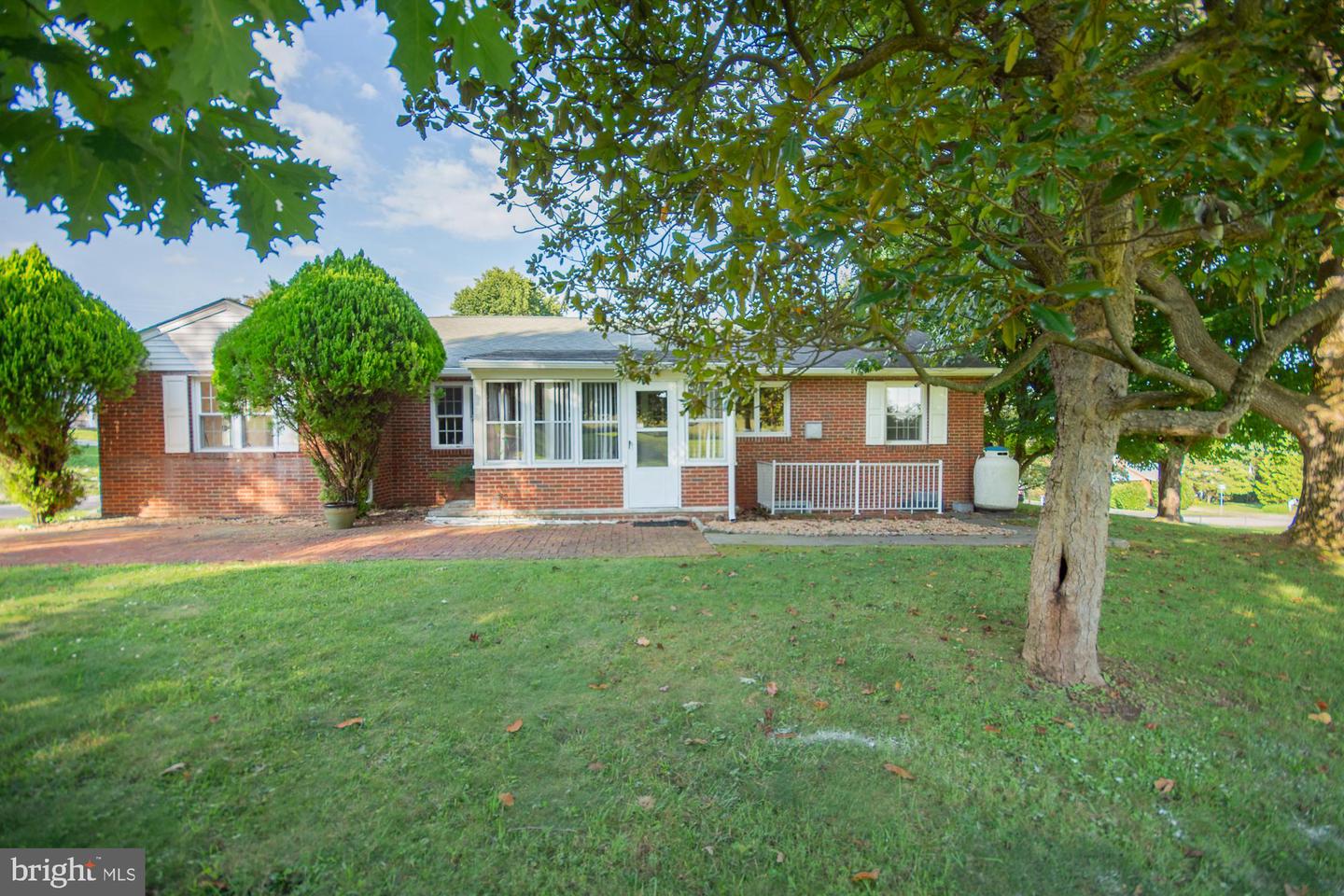 183 Elm St Property Photo 46