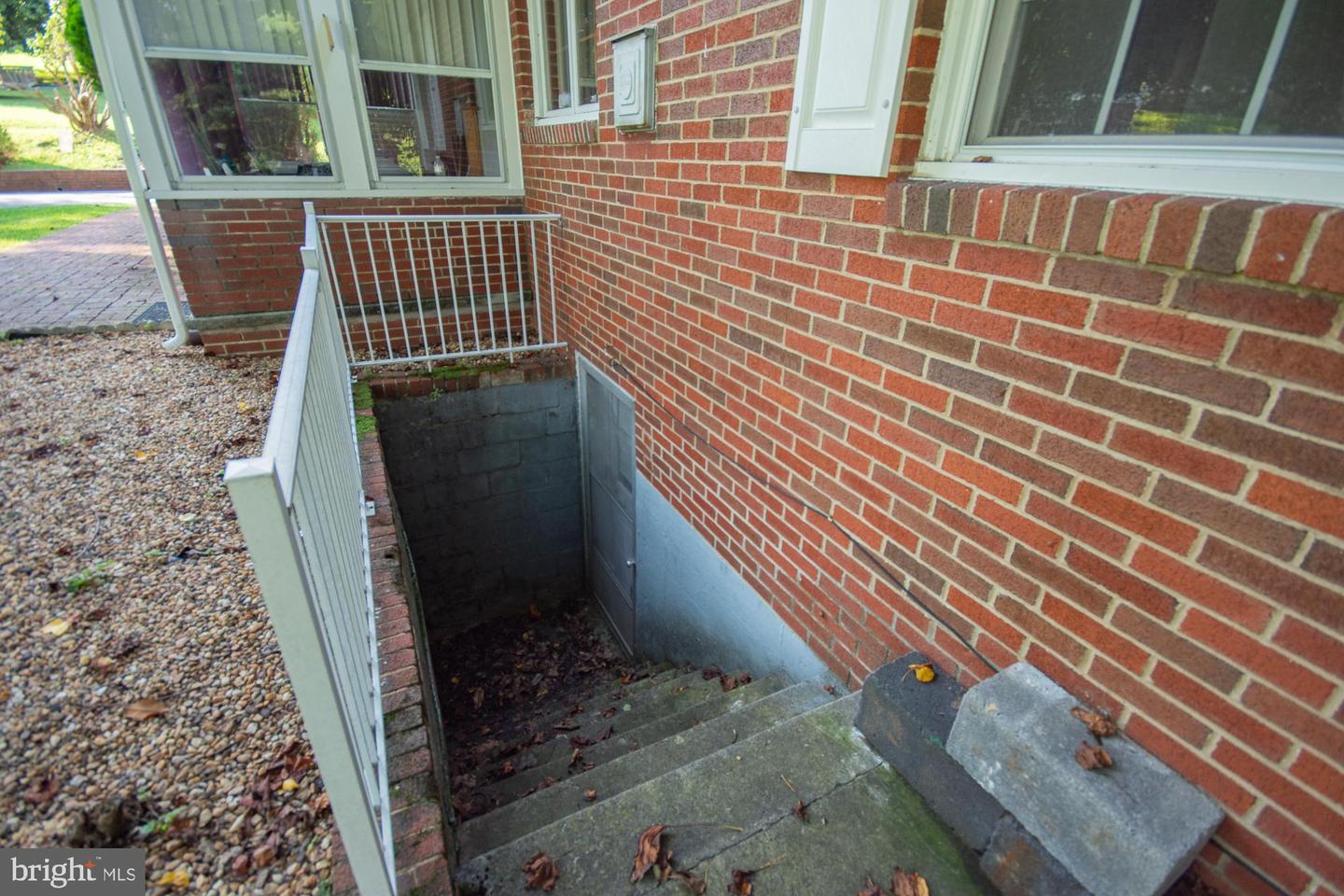 183 Elm St Property Photo 52