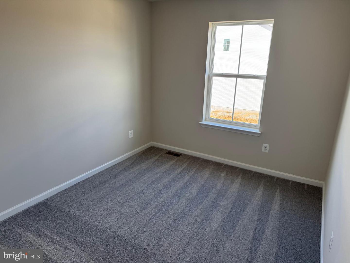 1257 Cedar Valley Rd Property Photo 3