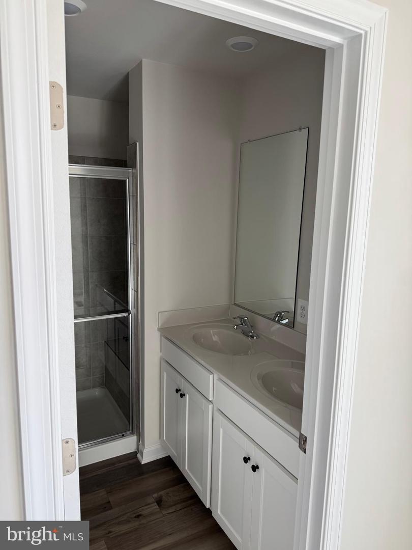 1257 Cedar Valley Rd Property Photo 8