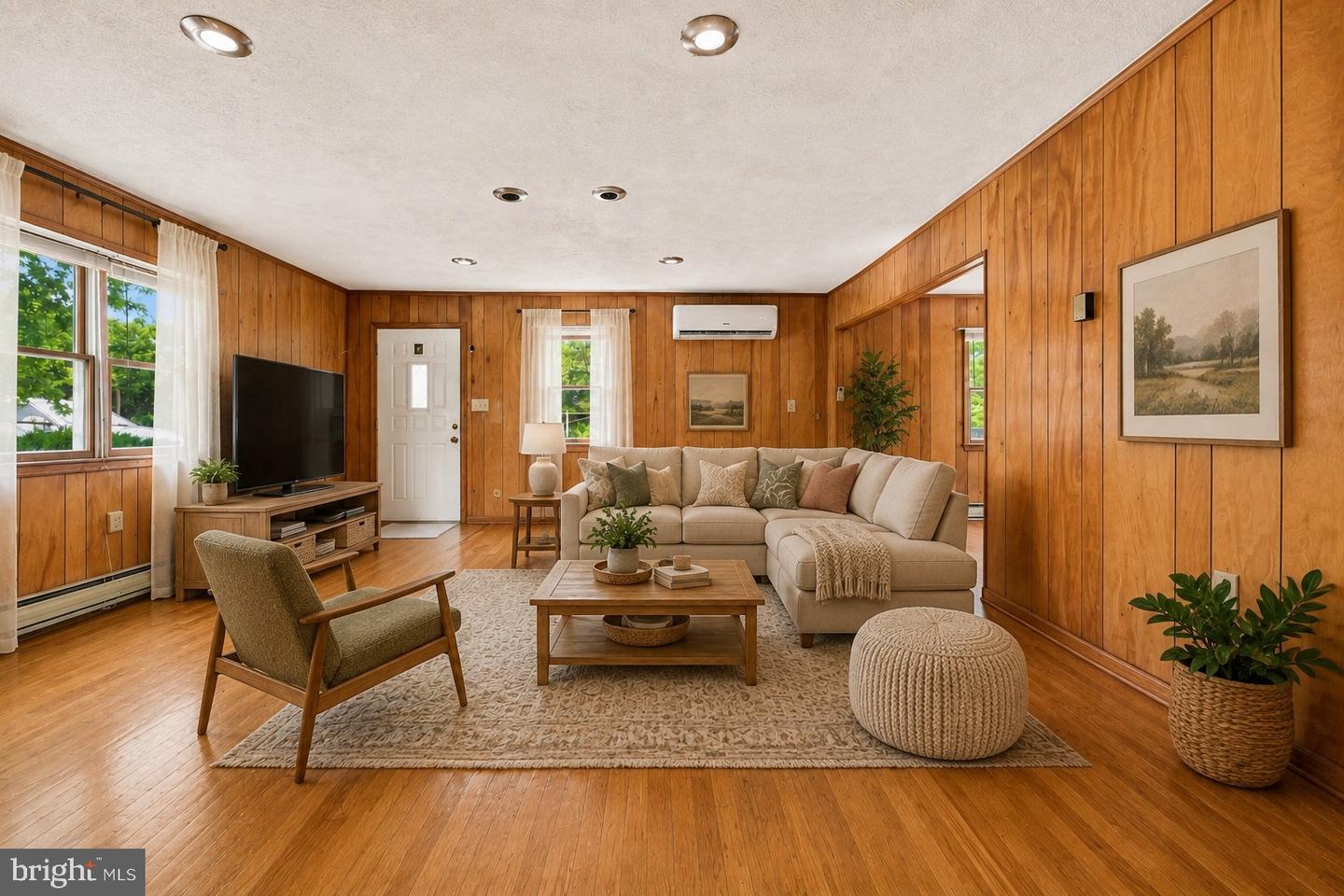 191 Whispering Echos Dr Property Photo 4