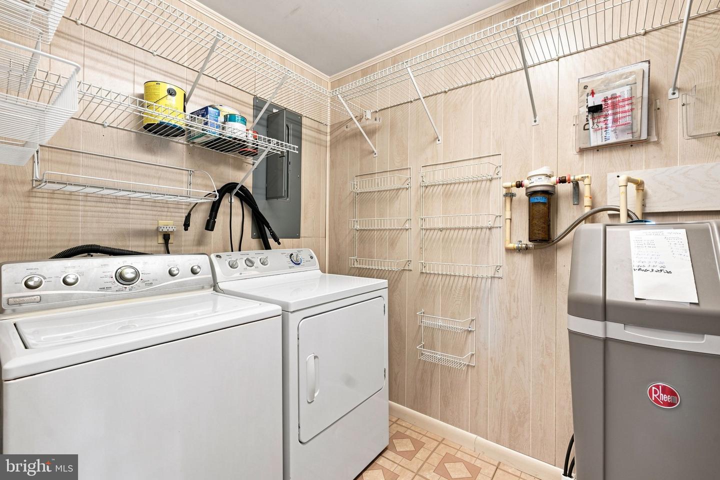 191 Whispering Echos Dr Property Photo 24