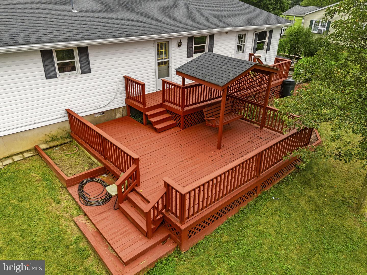 191 Whispering Echos Dr Property Photo 41