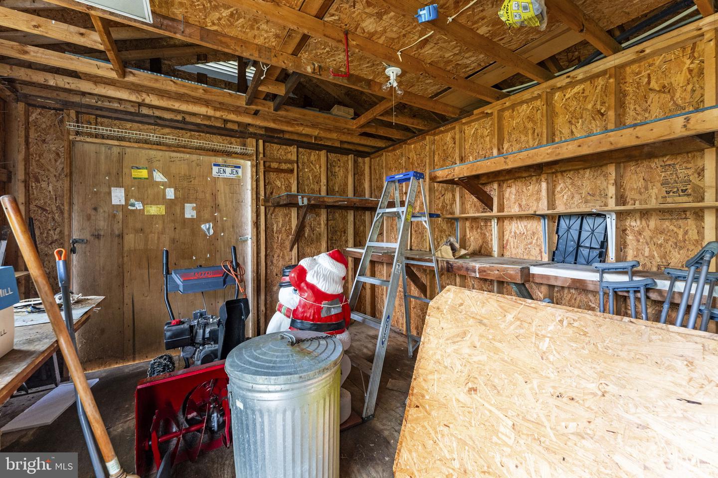 191 Whispering Echos Dr Property Photo 46