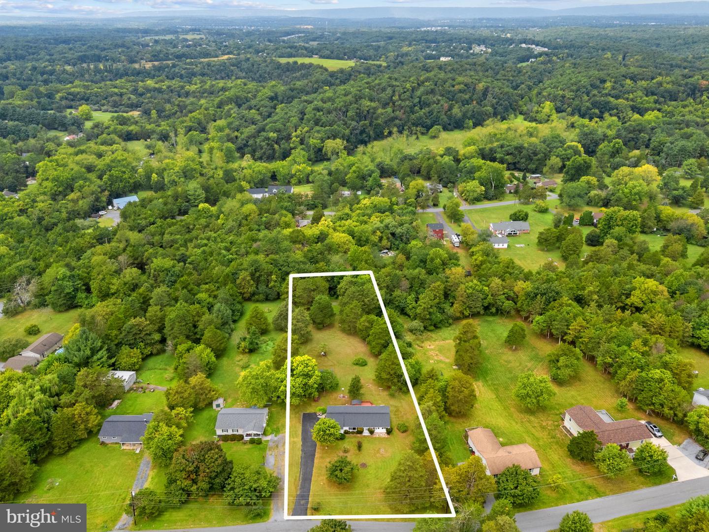 191 Whispering Echos Dr Property Photo 49