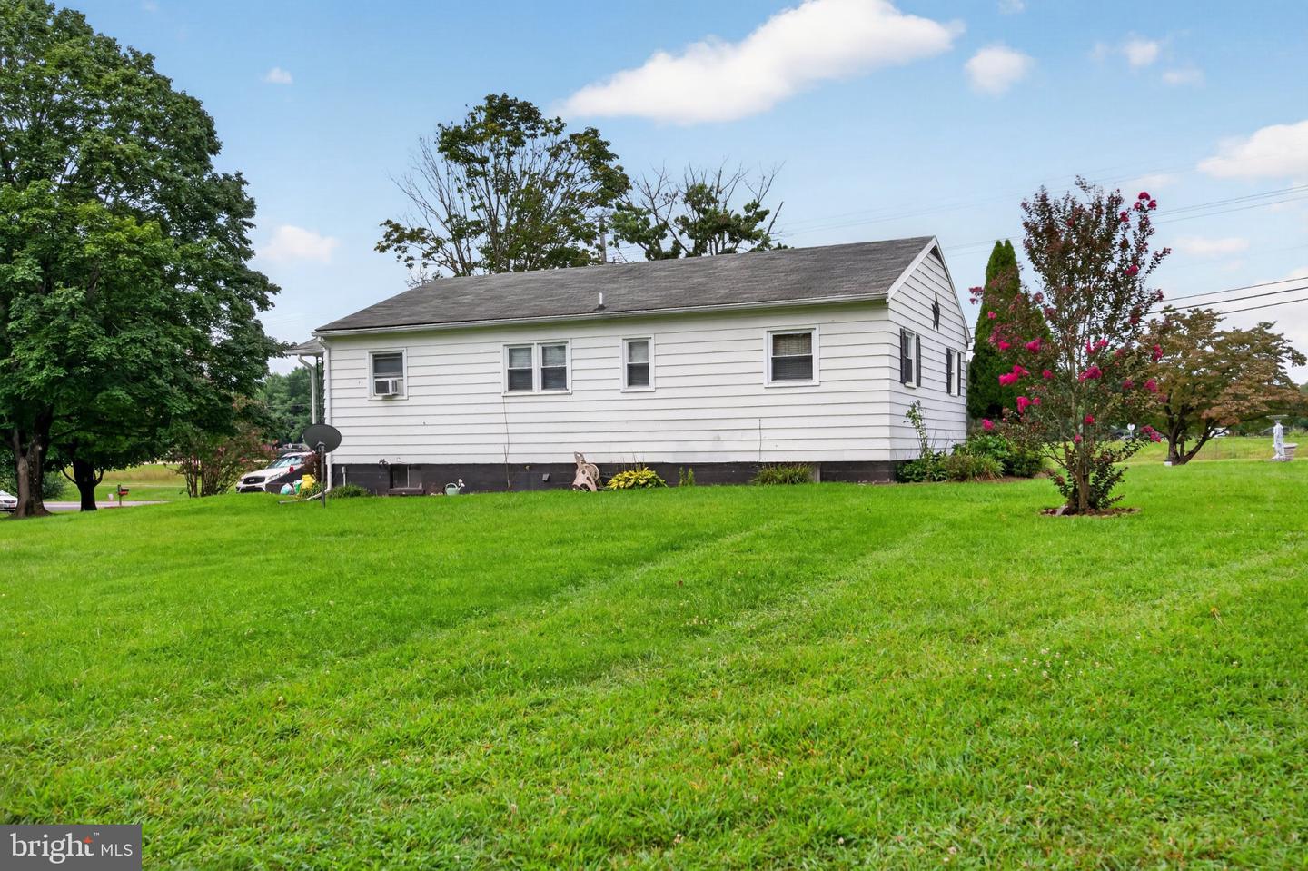 9005 Charles Town Rd Property Photo 11