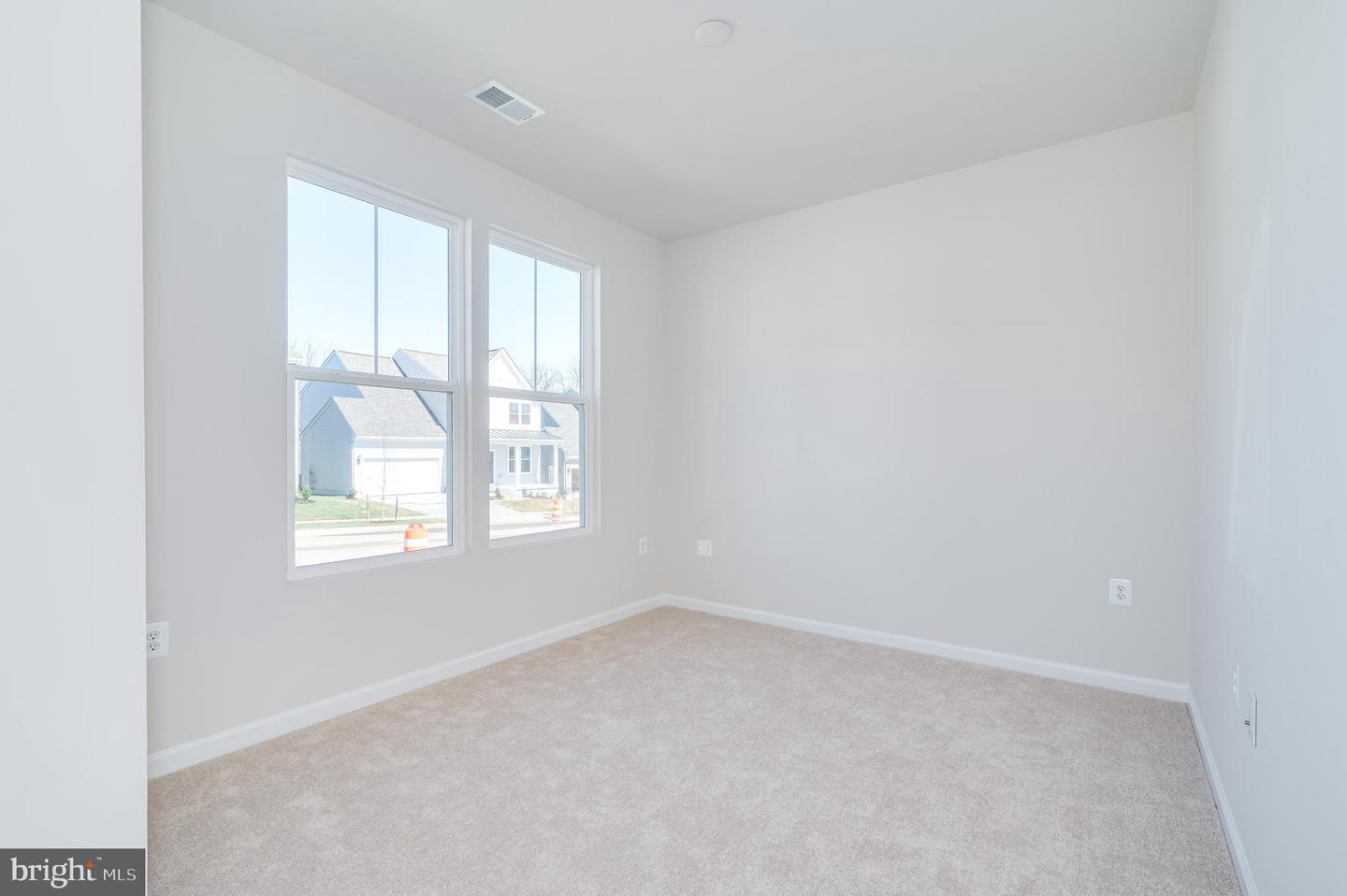 164 National St Property Photo 19