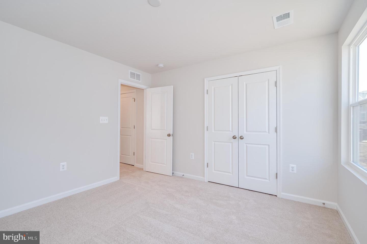 164 National St Property Photo 45