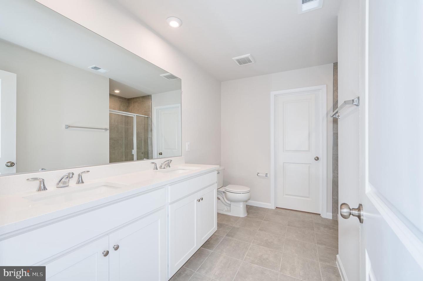 164 National St Property Photo 49