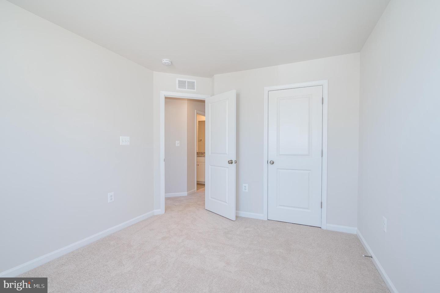 164 National St Property Photo 57