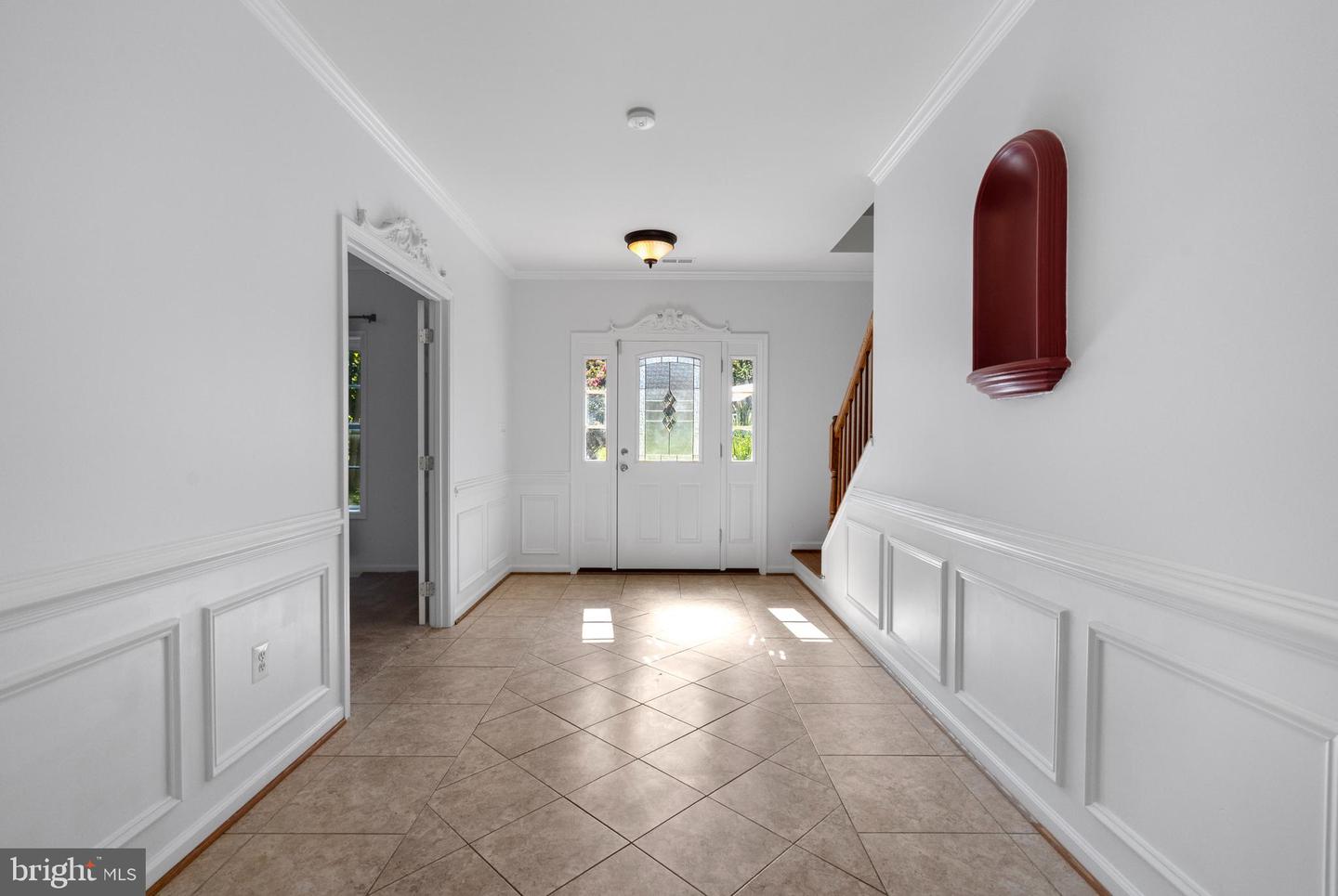 12 Red Squirrel Rd Property Photo 5