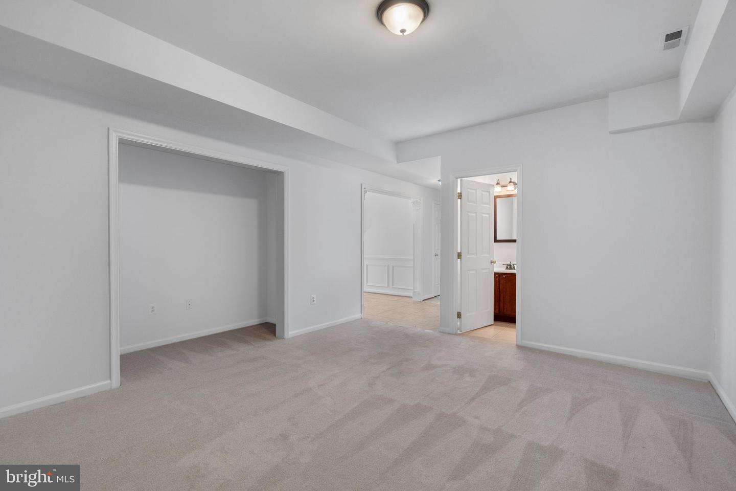 12 Red Squirrel Rd Property Photo 29