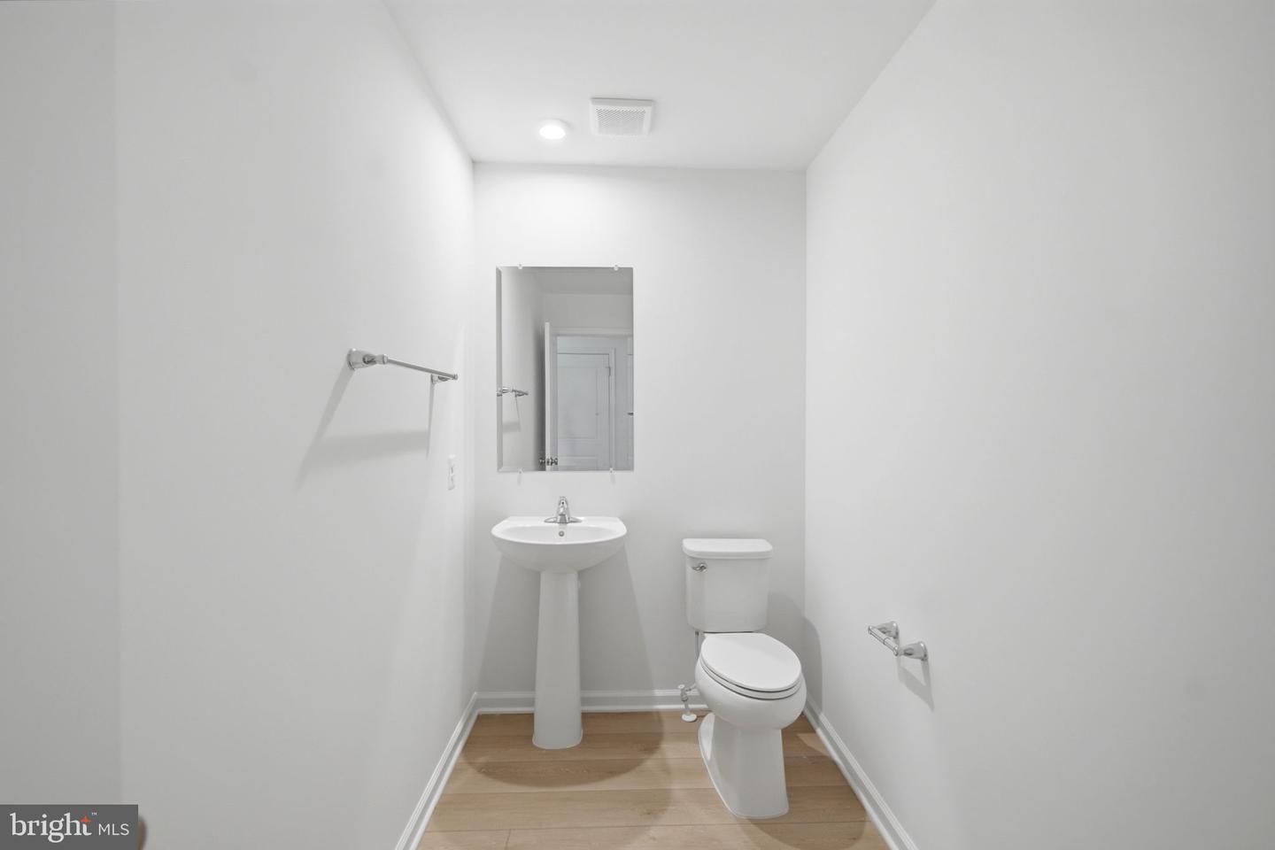 141 Wythe Way Property Photo 17