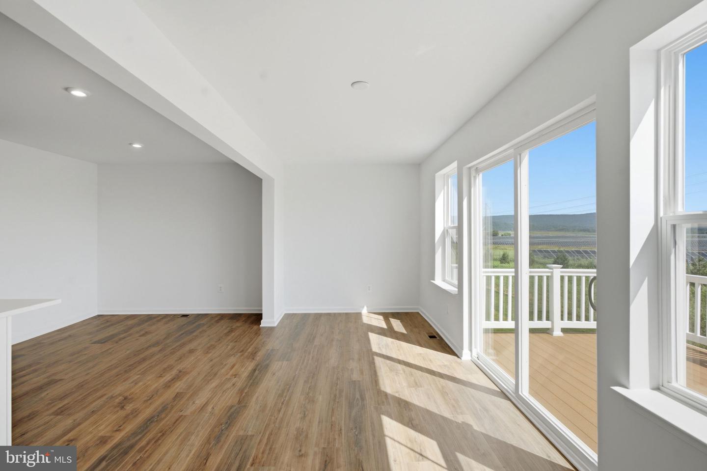 111 Bolingbroke Way Property Photo 7