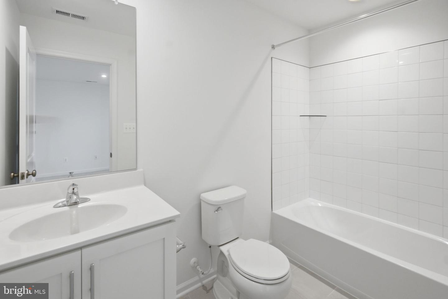 111 Bolingbroke Way Property Photo 26