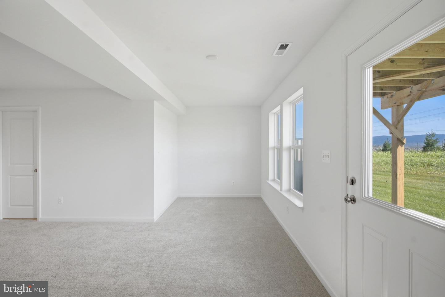 111 Bolingbroke Way Property Photo 36