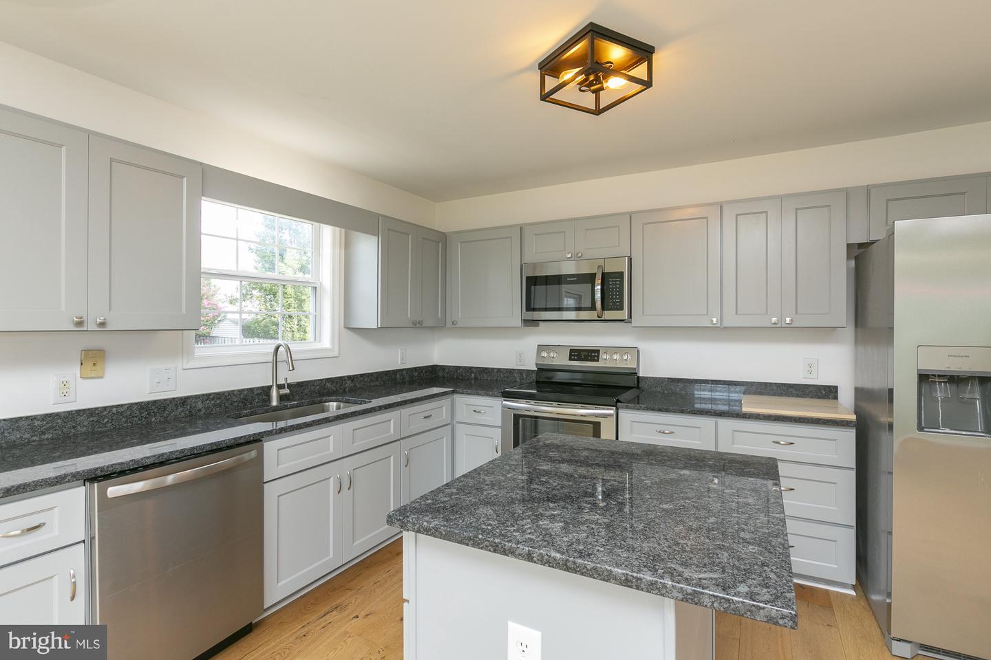 28 Roger Ct Property Photo 9
