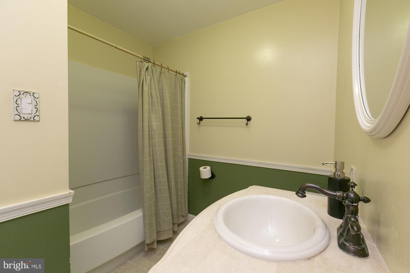 28 Roger Ct Property Photo 30