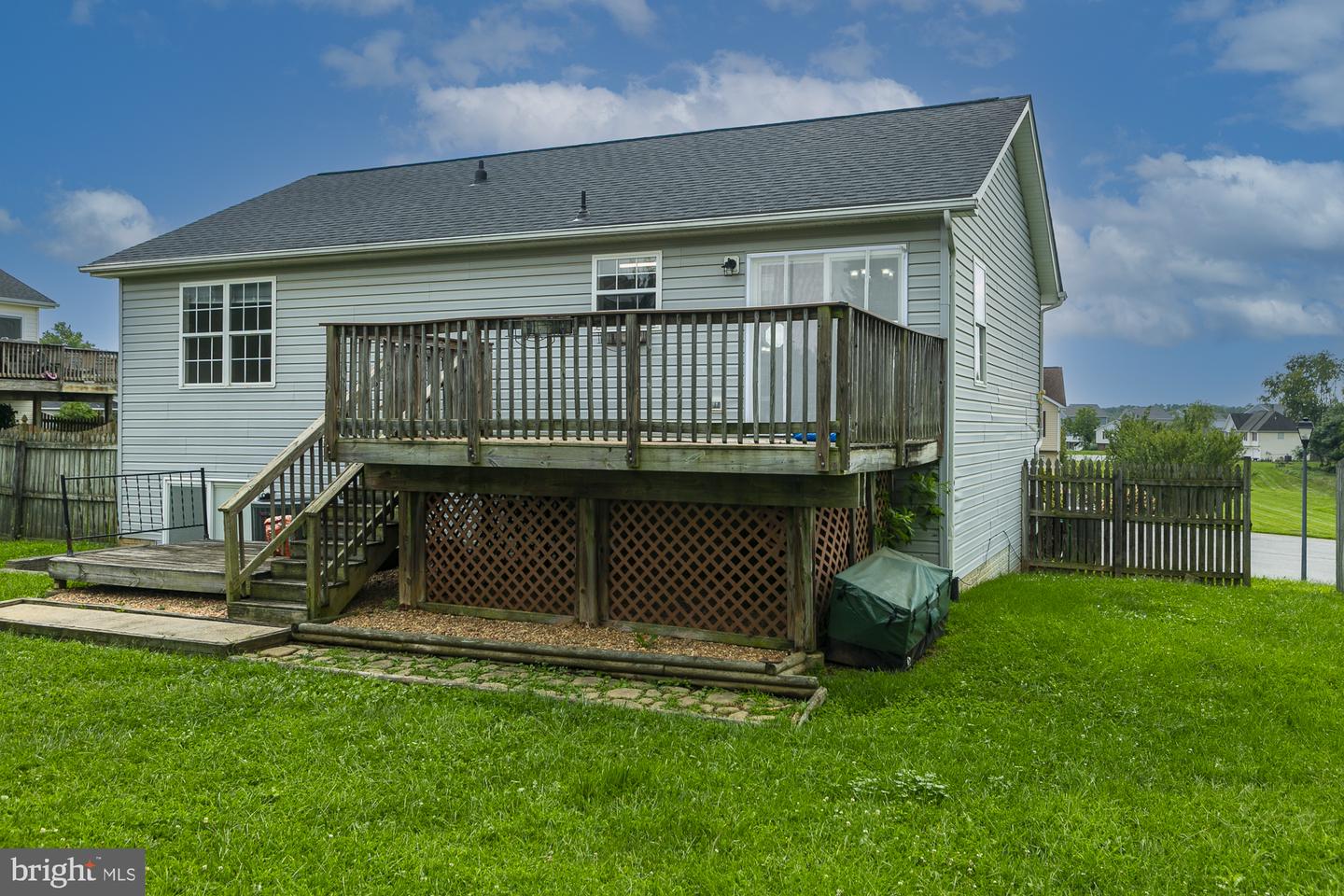 28 Roger Ct Property Photo 32