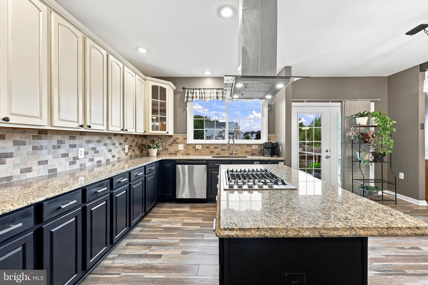 243 Pebble Beach Dr Property Photo 11