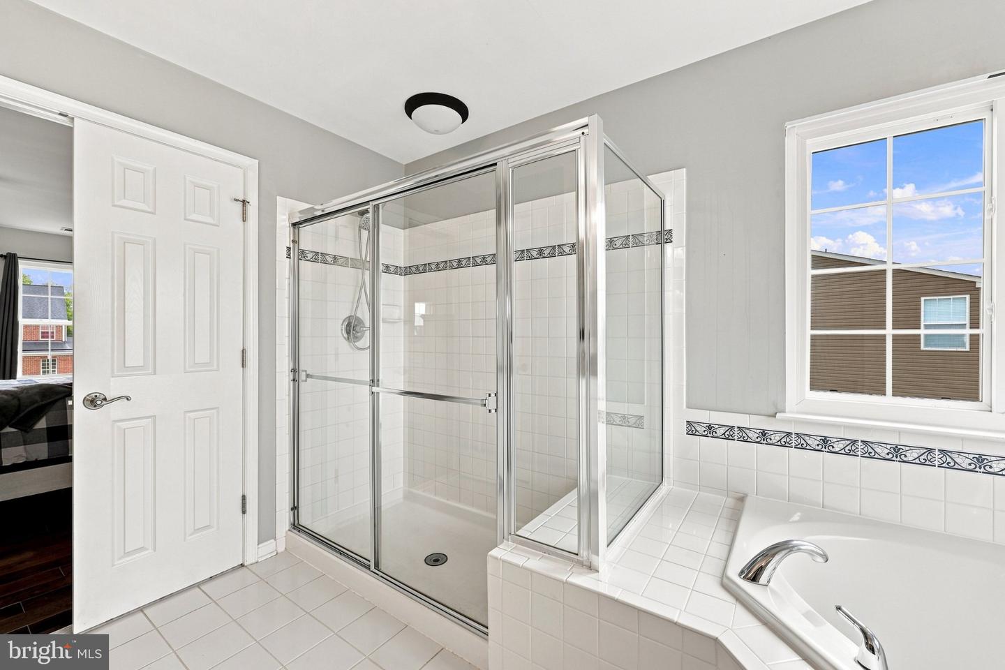 243 Pebble Beach Dr Property Photo 33