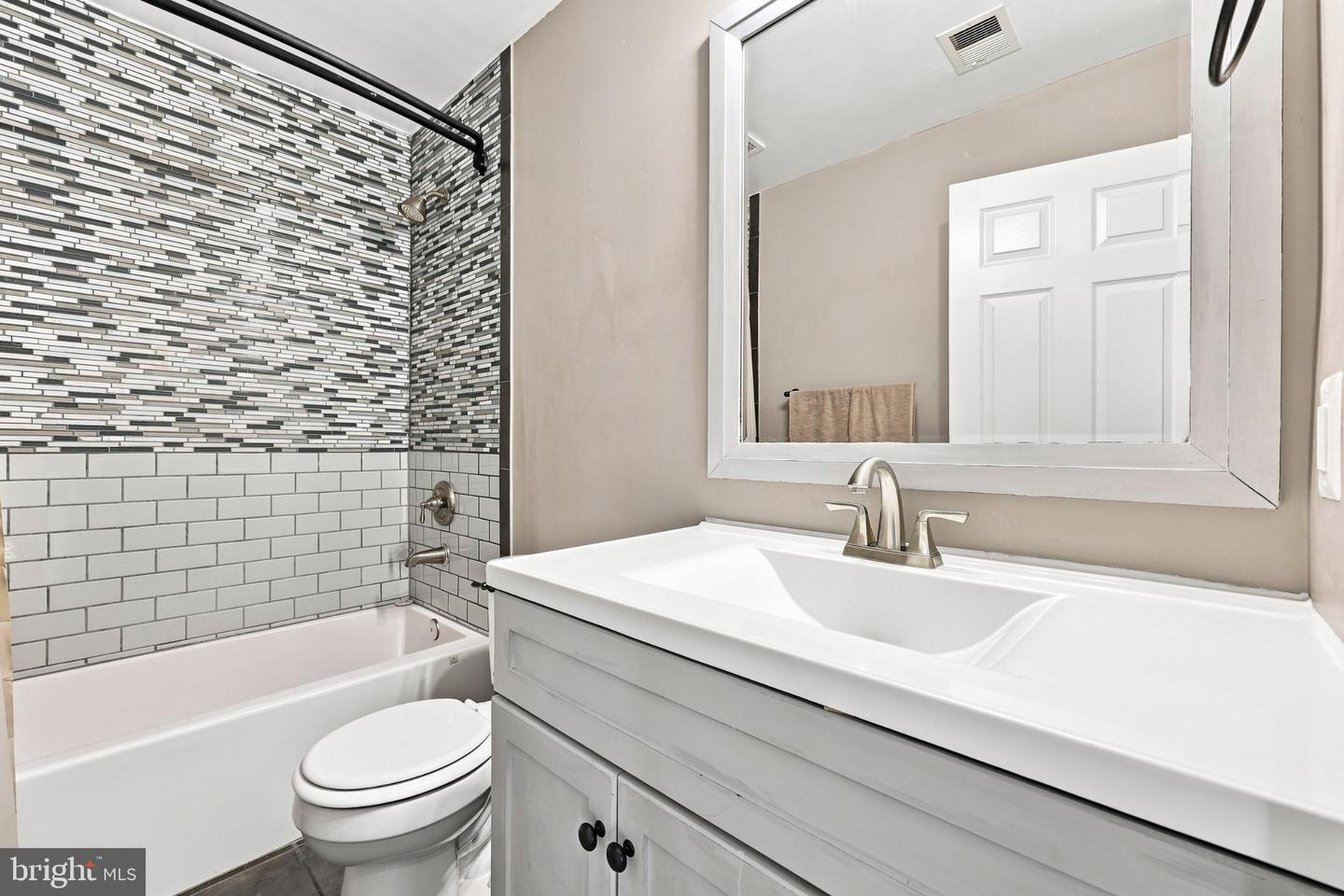 243 Pebble Beach Dr Property Photo 39