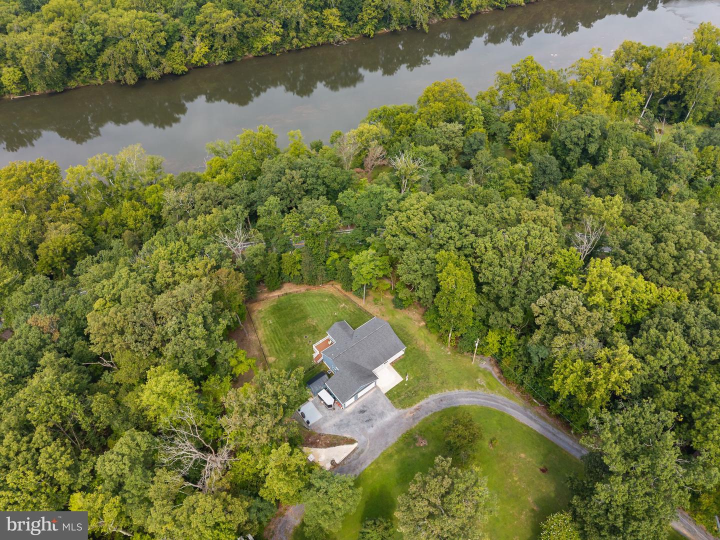 19 RED BIRD LN