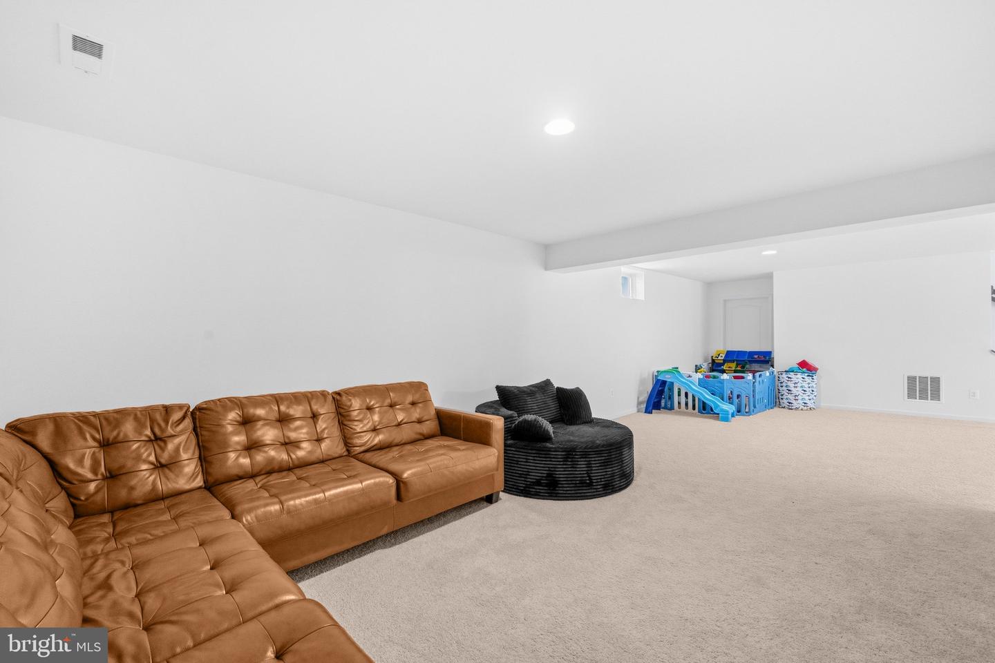 191 Newbury St Property Photo 49