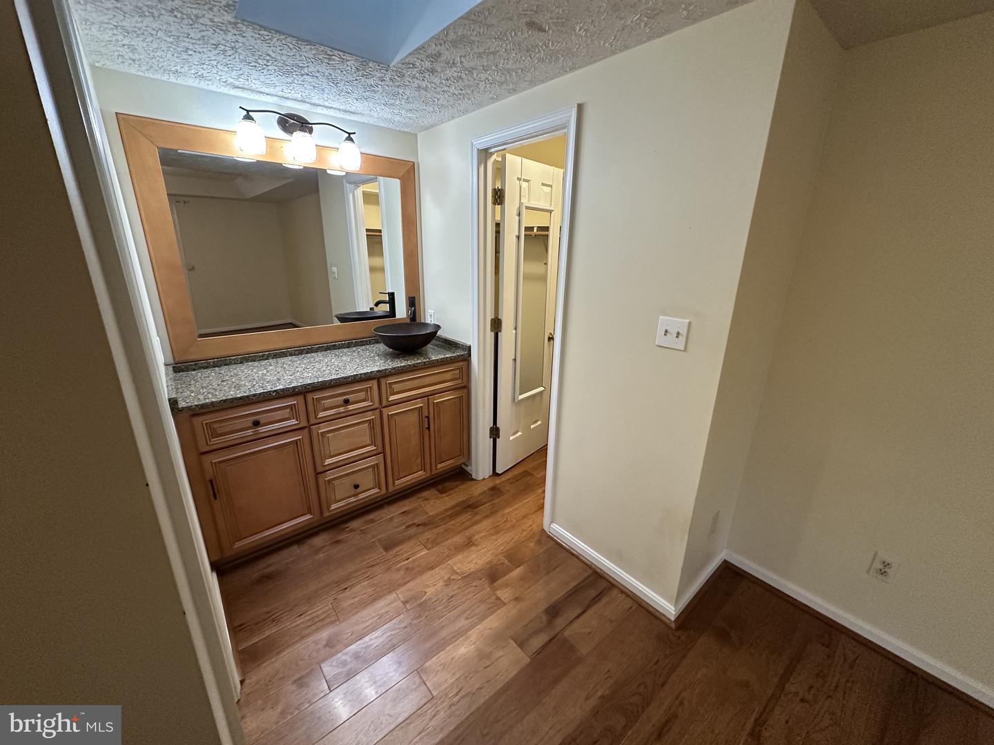 91 Hickorywood Court Property Photo 16