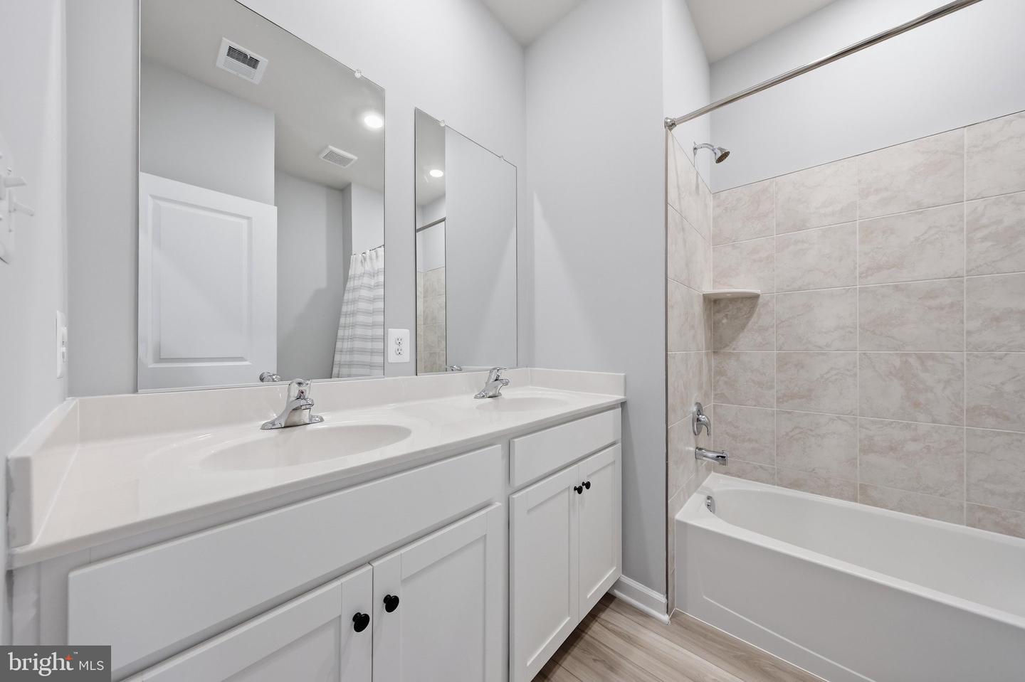 1289 Red Clover Ln Property Photo 66