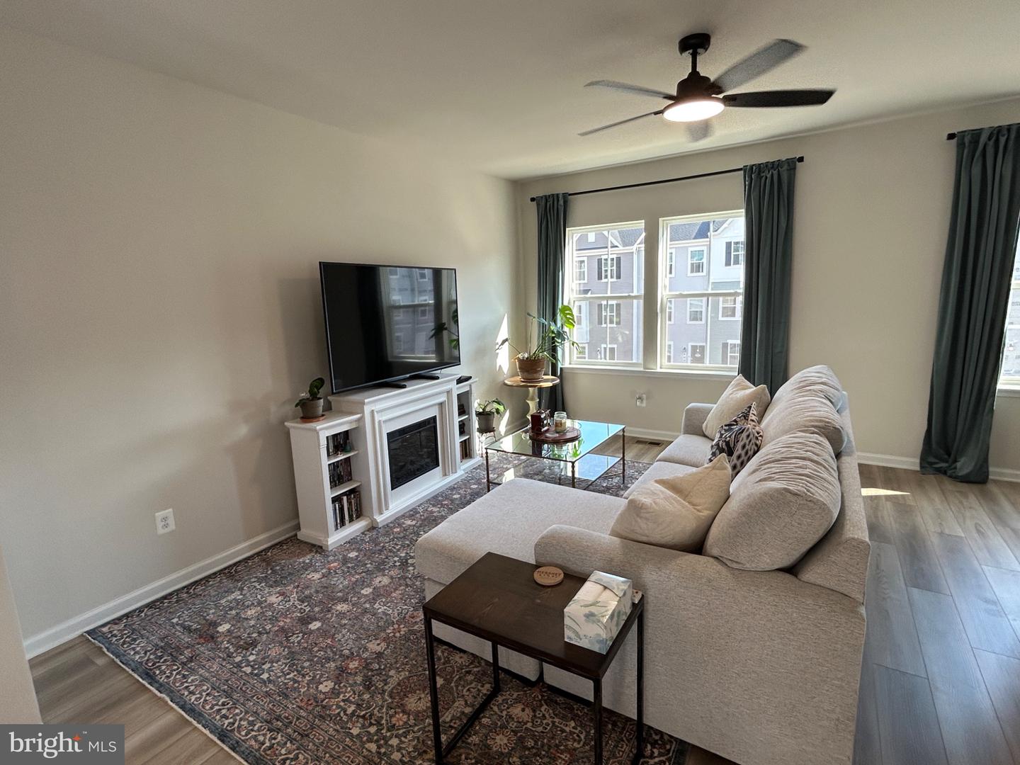 439 17th Property Photo 13