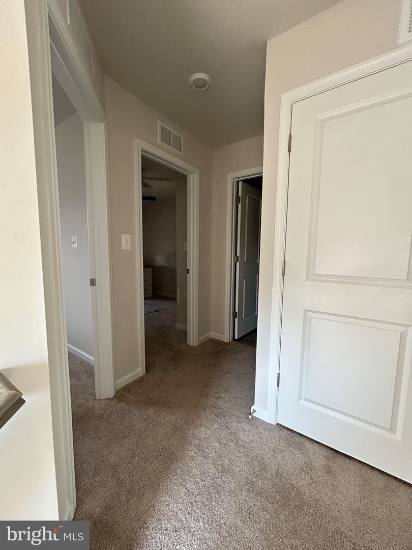 439 17th Property Photo 16