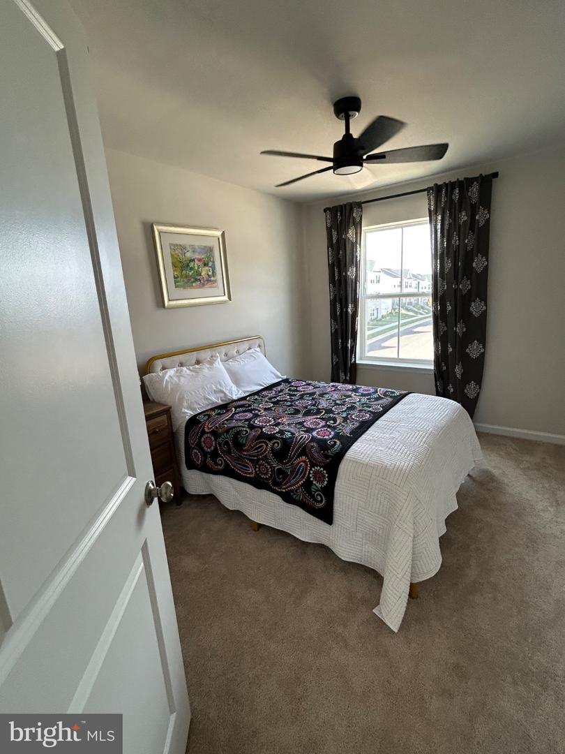 439 17th Property Photo 21