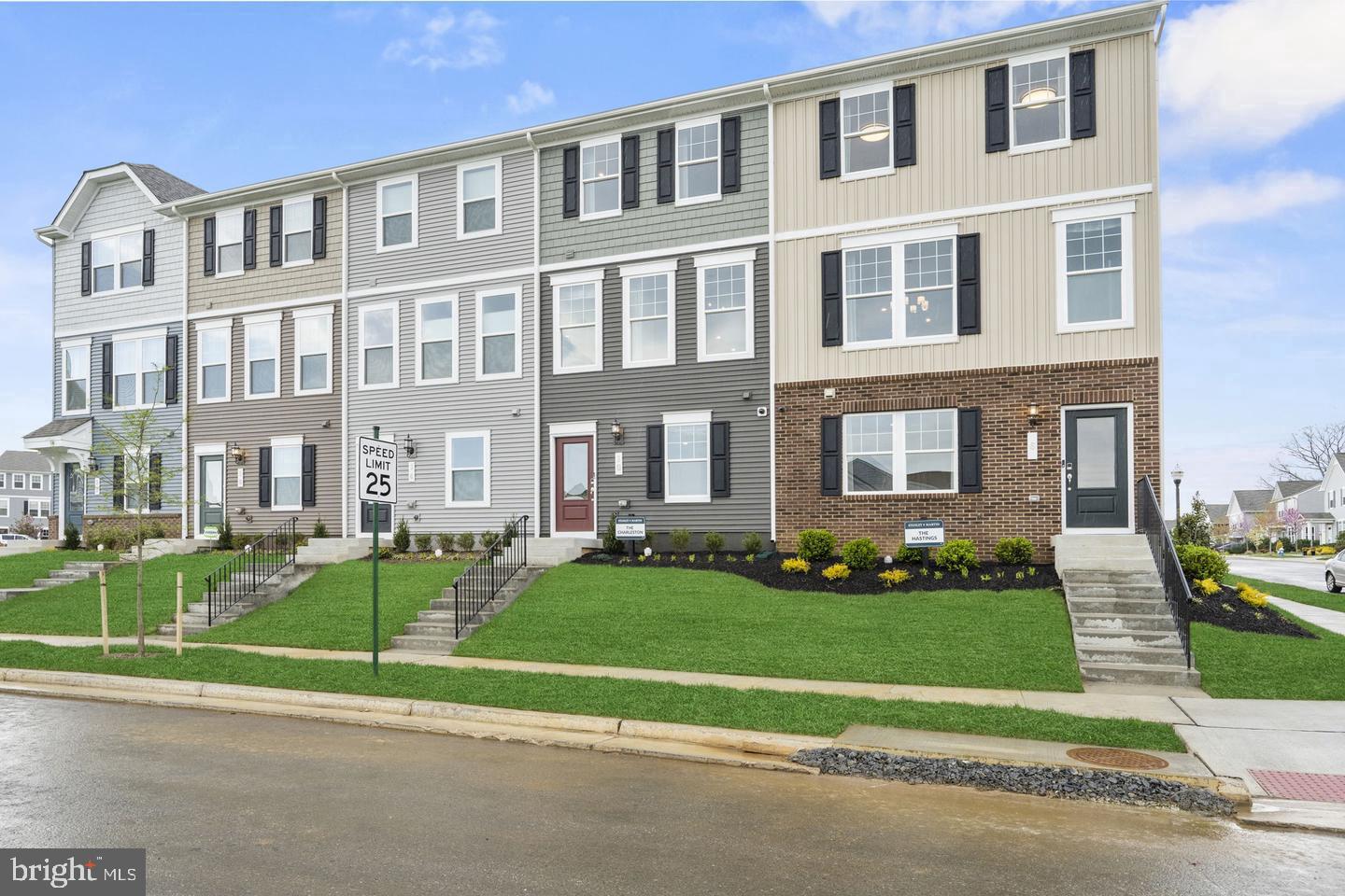 423 Anthem St #[394] Property Photo 1