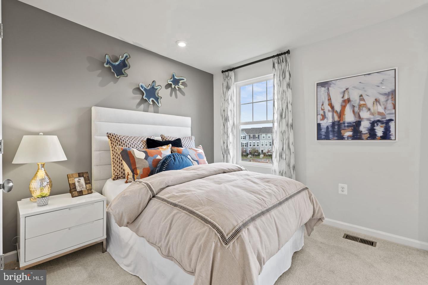 419 Anthem St #[393] Property Photo 24