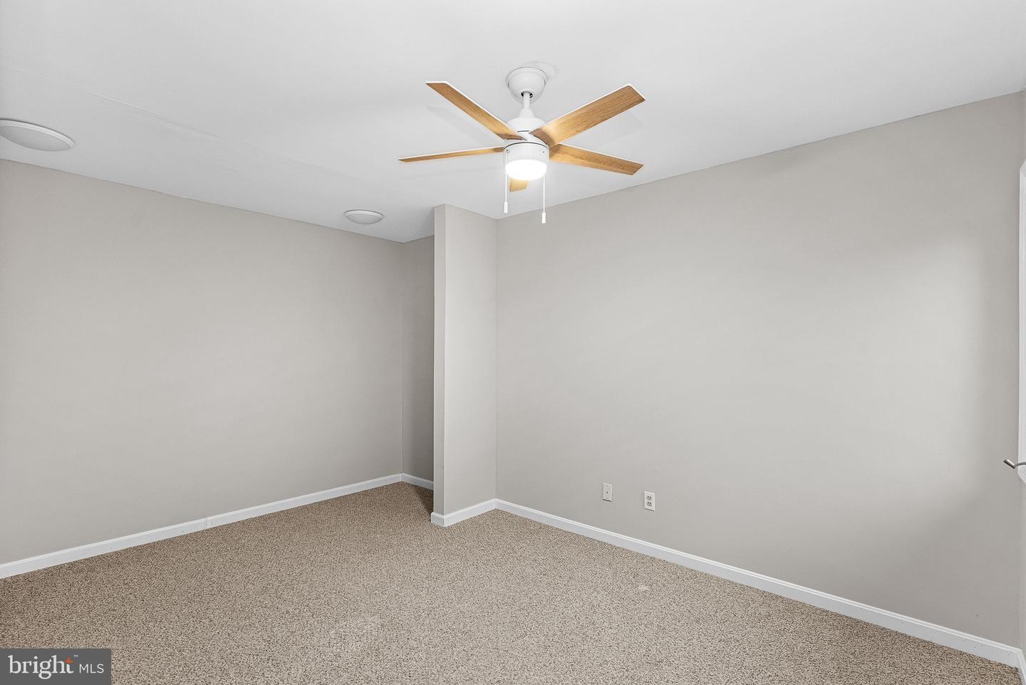 403 Windy Valley Ln Property Photo 23