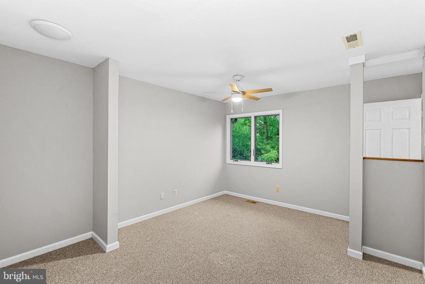403 Windy Valley Ln Property Photo 24